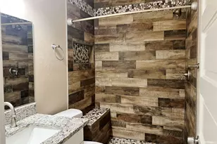 201 Kirksey St, Waxahachie, TX 75165 - Photo 8