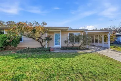 1512 Edison Avenue, Bridgeport, TX 76426 - Photo 2