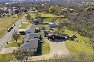 539 N Stewart St, Jacksboro, TX 76458 - Photo 30