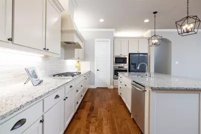 8300 Odell Street, North Richland Hills, TX 76182 - Photo 10