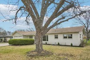 5905 Walraven Cir, Fort Worth, TX 76133 - Photo 2