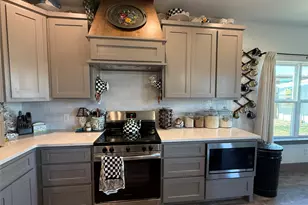 9221 Parkview Cir, Tolar, TX 76476 - Photo 8