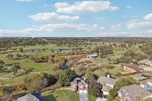 3901 Silver Meadow Ln, Grand Prairie, TX 75052 - Photo 32
