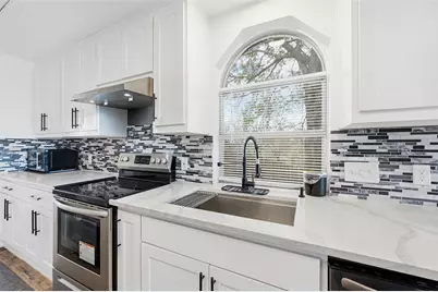 3901 Silver Meadow Lane, Grand Prairie, TX 75052 - Photo 8