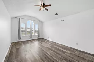 3901 Silver Meadow Ln, Grand Prairie, TX 75052 - Photo 16