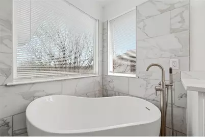 3901 Silver Meadow Lane, Grand Prairie, TX 75052 - Photo 20