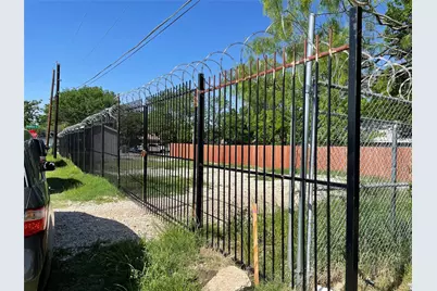 2846 Bedford Street, Dallas, TX 75212 - Photo 2