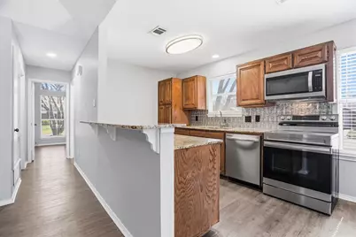 1154 Miles Avenue, Burleson, TX 76028 - Photo 12