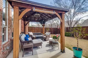 1301 Glen Hollow Ln, Flower Mound, TX 75028 - Photo 24