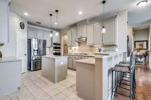 1301 Glen Hollow Ln, Flower Mound, TX 75028 - Photo 10