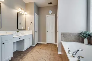 1301 Glen Hollow Ln, Flower Mound, TX 75028 - Photo 16