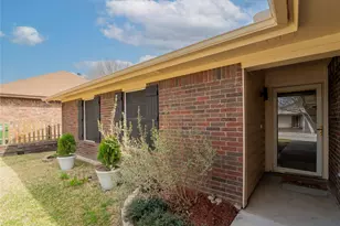 8236 Mark Ln, Watauga, TX 76148 - Photo 2