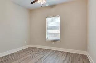 115 W Jones, Krum, TX 76249 - Photo 8