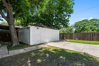 6933 Wake Forrest Drive, Dallas, TX 75214 - Photo 22