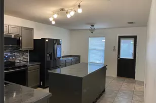 912 Mosaic Dr, Fort Worth, TX 76179 - Photo 8