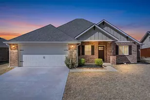 4012 Kensington Dr, Sanger, TX 76266 - Photo 1