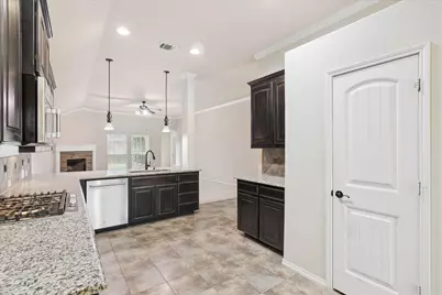 612 Ravenwood Drive, Saginaw, TX 76179 - Photo 12