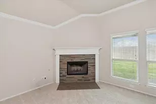 612 Ravenwood Dr, Saginaw, TX 76179 - Photo 8