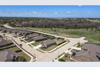 2712 Empire Street, Denton, TX 76209 - Photo 2