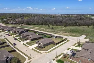 2712 Empire St, Denton, TX 76209 - Photo 2