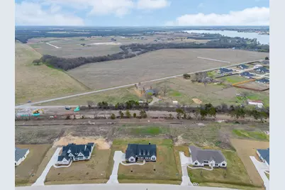 133 Aiden Drive, Waxahachie, TX 75165 - Photo 2