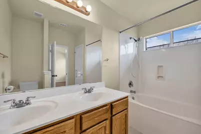 6417 Serena Lane, Waco, TX 76712 - Photo 6