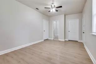 2415 Bethurum Ave, Dallas, TX 75215 - Photo 16