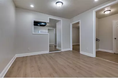 2415 Bethurum Avenue, Dallas, TX 75215 - Photo 6