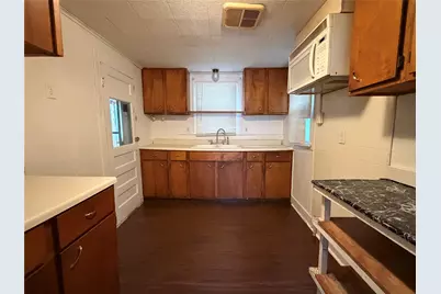2931 S Barrett Avenue, Denison, TX 75020 - Photo 6