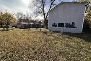 2931 S Barrett Ave, Denison, TX 75020 - Photo 16