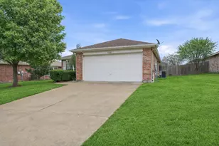 1821 Southridge Ln, Sherman, TX 75092 - Photo 2