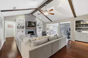 1115 Wiltshire Dr, Carrollton, TX 75007 - Photo 4