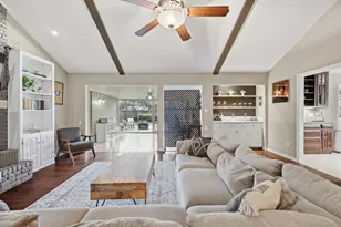 1115 Wiltshire Dr, Carrollton, TX 75007 - Photo 8