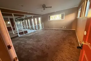 808 Flamingo Rd, Granbury, TX 76049 - Photo 8