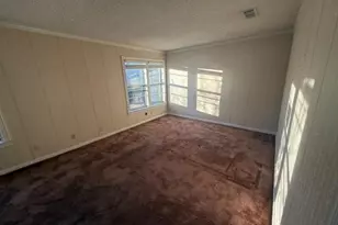 808 Flamingo Rd, Granbury, TX 76049 - Photo 16