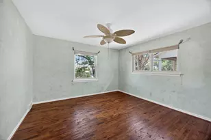 9846 Crestwick Dr, Dallas, TX 75238 - Photo 18