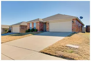 9117 Nathan Dr, White Settlement, TX 76108 - Photo 2