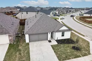 2429 Spring Side Dr, Royse City, TX 75189 - Photo 2