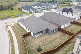 2429 Spring Side Dr, Royse City, TX 75189 - Photo 2