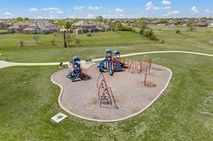 813 Amberwood Ct, Fort Worth, TX 76052 - Photo 34