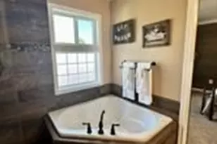 1309 Shannon Dr, Cleburne, TX 76031 - Photo 18