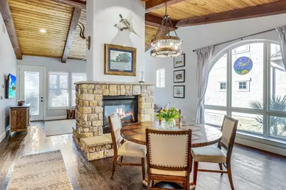 635 Via Ravello, Irving, TX 75039 - Photo 8