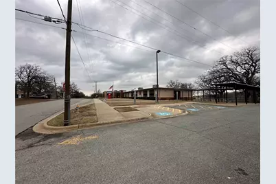 621 E Munson Street, Denison, TX 75021 - Photo 8