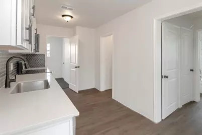 3924 Dismount Street, Dallas, TX 75211 - Photo 8