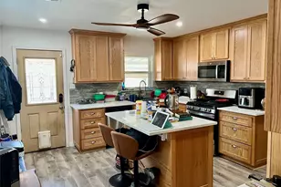 301 Sherman St, Nocona, TX 76255 - Photo 20