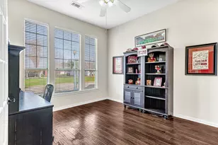 1716 Ivy Ln, Carrollton, TX 75007 - Photo 2