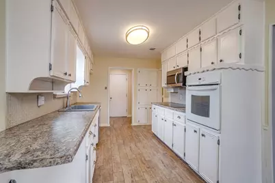 6512 Arthur Drive, Edgecliff Village, TX 76134 - Photo 12