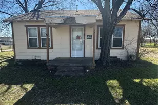 1712 Stevens St, Bridgeport, TX 76426 - Photo 1
