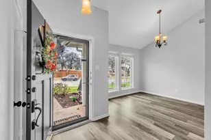 4604 Lindberg Dr, Arlington, TX 76016 - Photo 6