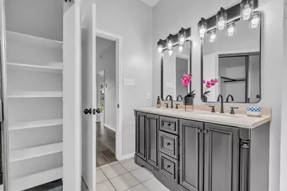 4604 Lindberg Drive, Arlington, TX 76016 - Photo 22